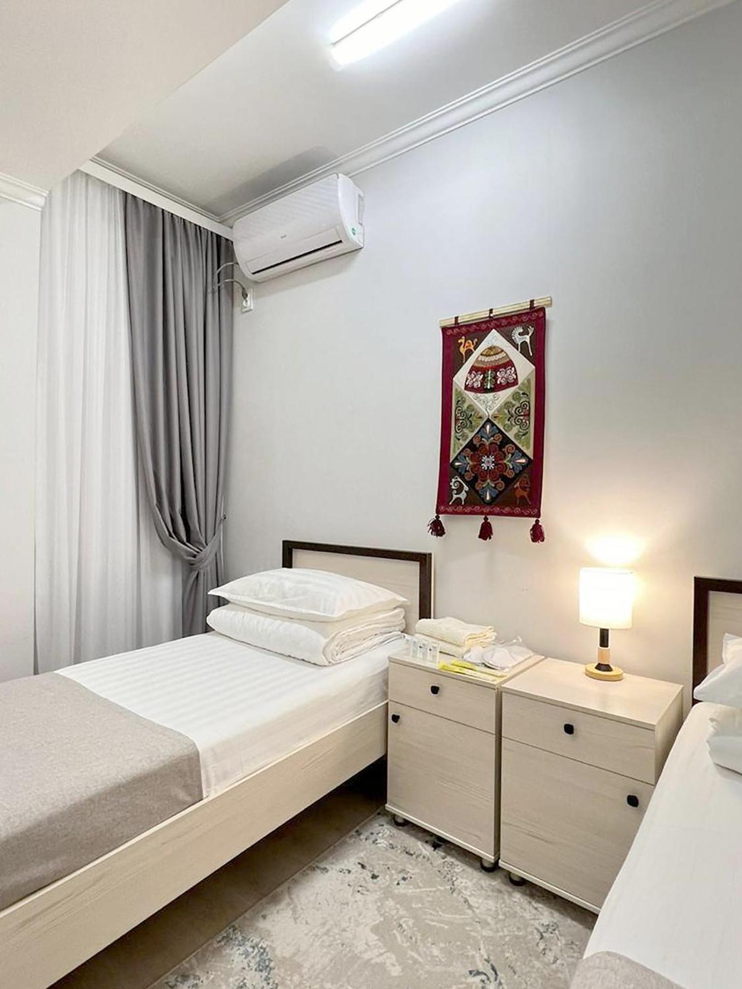 Compass Hostel Bishkek Bagian luar foto