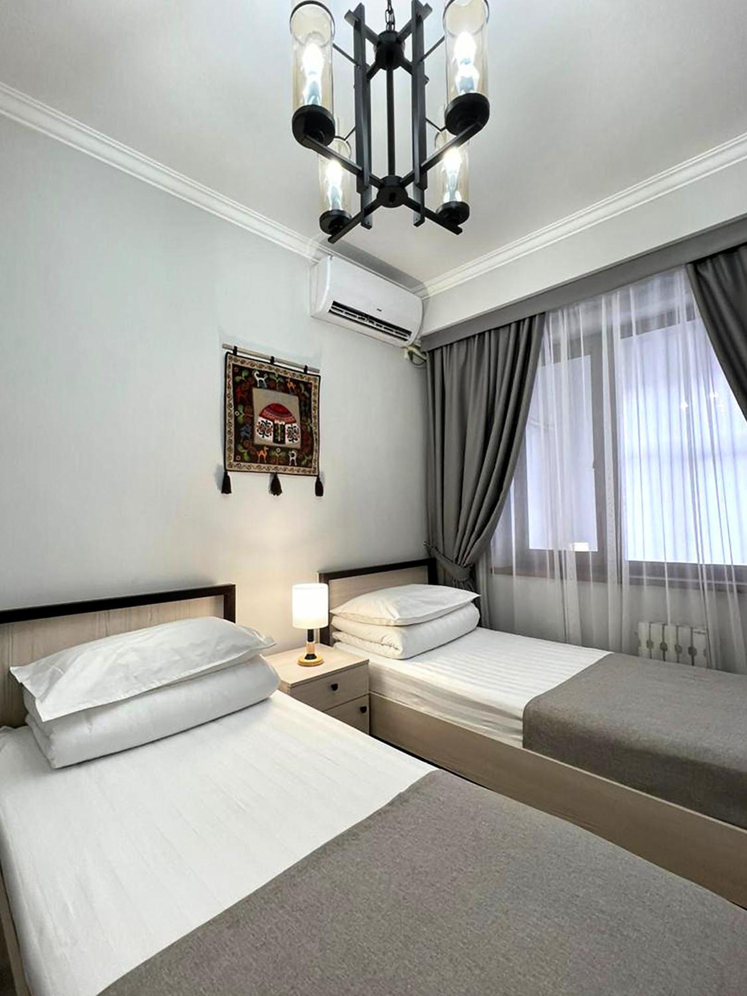 Compass Hostel Bishkek Bagian luar foto