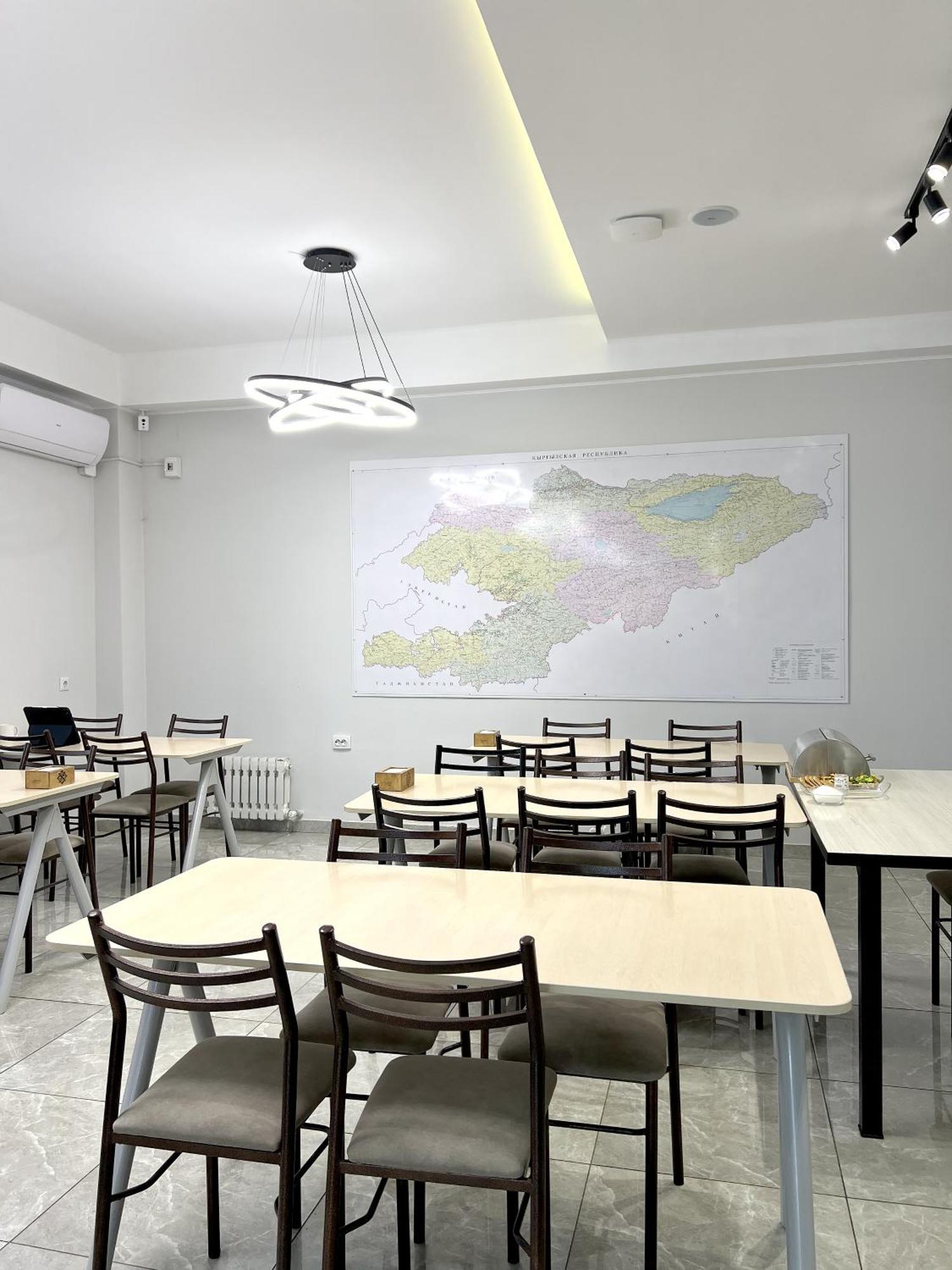 Compass Hostel Bishkek Bagian luar foto