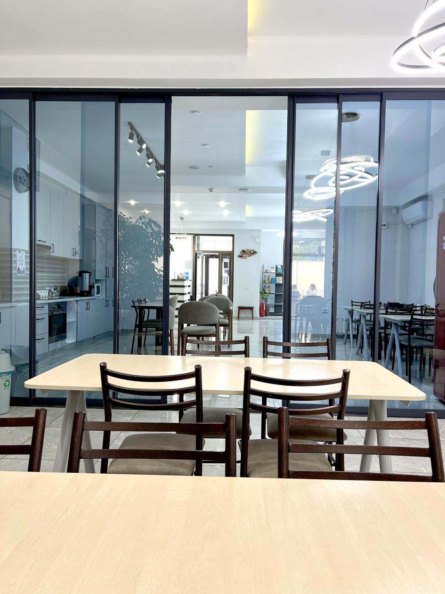 Compass Hostel Bishkek Bagian luar foto